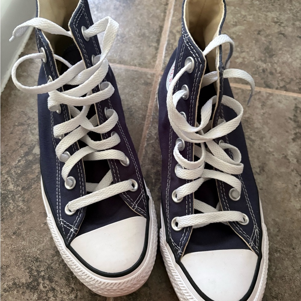 Converse Blue High-Top Sneakers Iconic Design - Picture 2 of 6